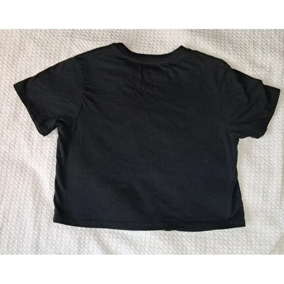 Netflix Stranger Things T Shirt Womens Size Medium Friends Don’t Lie Crop Top - Picture 4 of 7